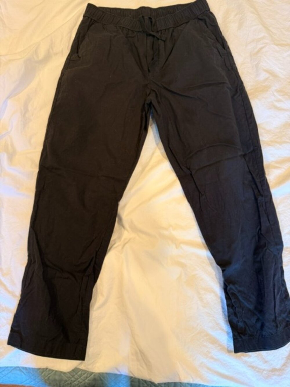 Excellent condition Uniqlo Women's Cotton Relaxed Ankle Pants, Black, Size S